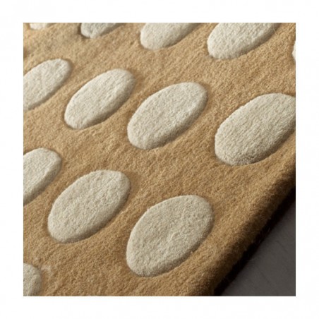 Tapis Design Pompons Marron et Beige par Carving Tapis Design Pompons Marron et Beige par Carving