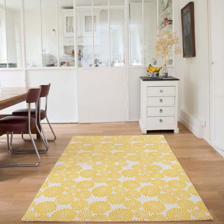 Tapis Blooming Flowers Jaune par Edito Tapis Blooming Flowers Jaune par Edito