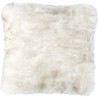Coussin Feel écru en fausse fourrure par Ligne Pure Coussin Feel écru en fausse fourrure par Ligne Pure