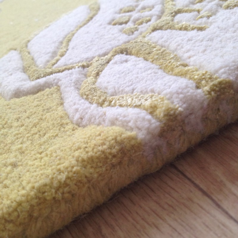 Tapis Floral Tennoji Jaune par Joseph Lebon
