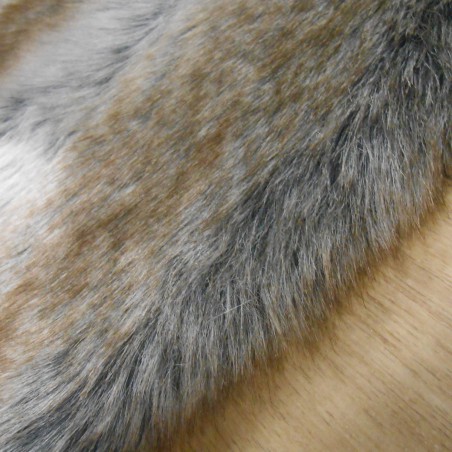 Tapis Feel en fausse fourrure par Ligne Pure Tapis Feel en fausse fourrure par Ligne Pure