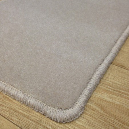 Tapis sur mesure en laine couleur Mastic gamme Velvet finiton surjet Tapis sur mesure en laine couleur Mastic gamme Velvet finiton surjet