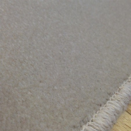 Tapis sur mesure rond en laine couleur Mastic Velvet finiton surjet Tapis sur mesure rond en laine couleur Mastic Velvet finiton surjet