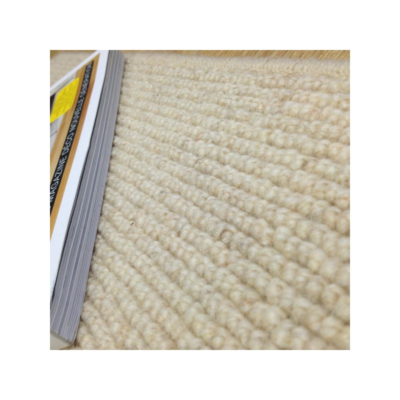 Tapis sur mesure en laine Blond clair gamme Dubai finition surjet