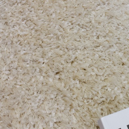 Tapis Shaggy blanc écru rond sur mesure par Tapis Chic Collection Tapis Shaggy blanc écru rond sur mesure par Tapis Chic Collection