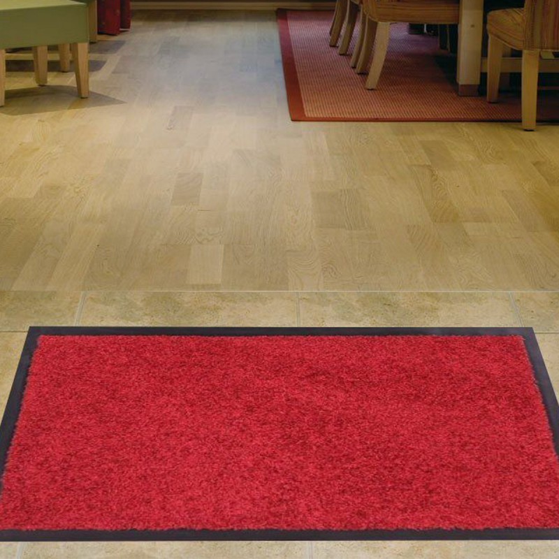 Paillasson rouge uni lavable en machine par Tapis Chic Collection
