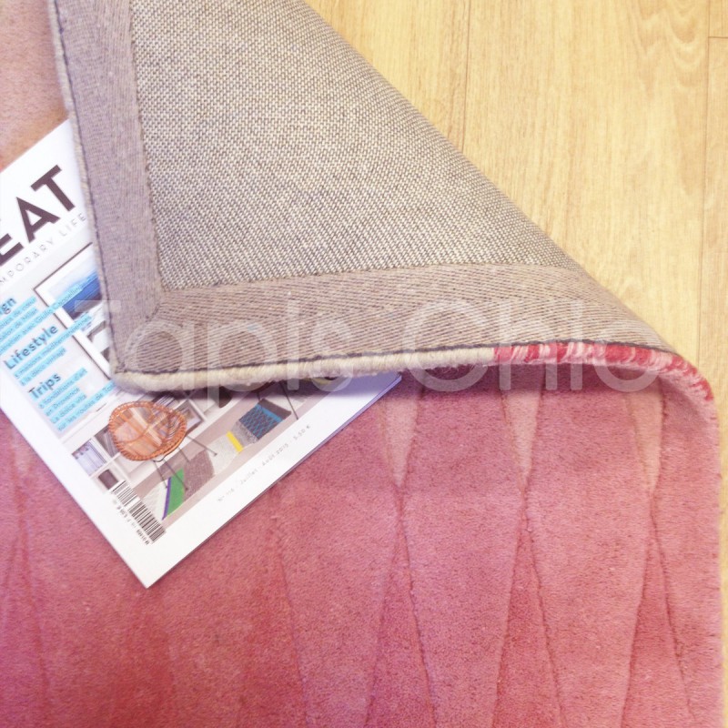 Tapis Design Rose Acacia par Linie Design