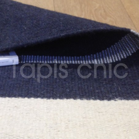 Tapis tissé main Metallum Granite par Linie Design Tapis tissé main Metallum Granite par Linie Design