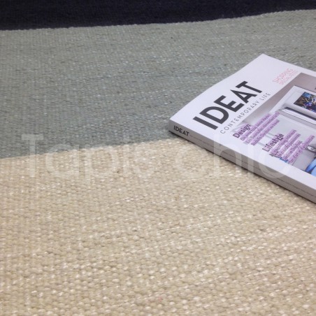 Tapis contemporain Boa Beige par Linie Design Tapis contemporain Boa Beige par Linie Design