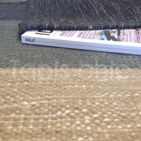 Tapis contemporain Boa Powder par Linie Design Tapis contemporain Boa Powder par Linie Design