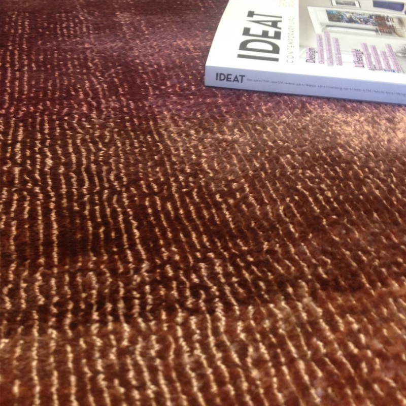 Tapis haut de gamme rouge orangé Combination par Linie Design