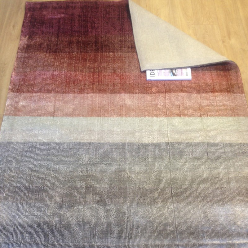 Tapis haut de gamme rouge orangé Combination par Linie Design