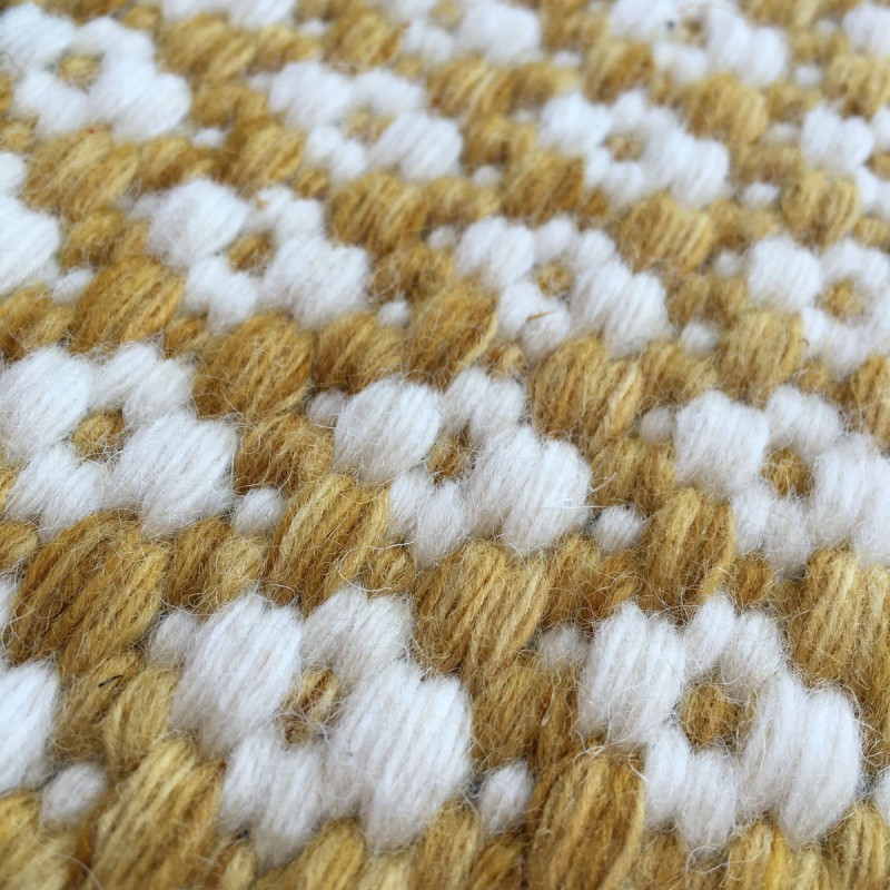 Tapis en laine Mic Mac moutarde par Angelo