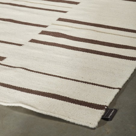 Tapis en laine tissé main marron Hazara par Angelo Tapis en laine tissé main marron Hazara par Angelo