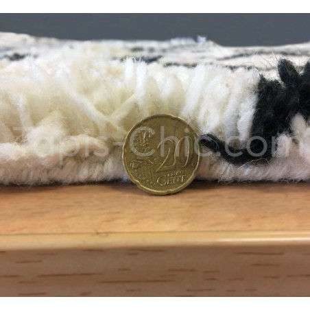 Tapis en laine tissé main Nile Ivoire motifs berbères par Flair Rugs Tapis en laine tissé main Nile Ivoire motifs berbères par Flair Rugs