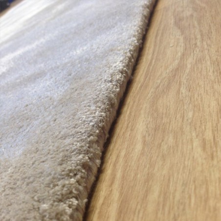 Tapis de couloir 80 x 245 cm en viscose Annapurna Ivoire par Angelo Tapis de couloir 80 x 245 cm en viscose Annapurna Ivoire par Angelo