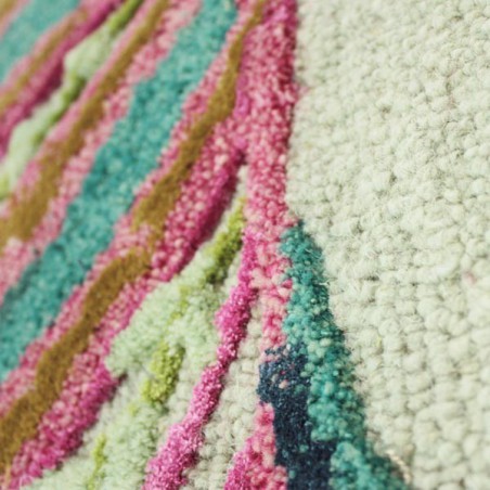 Tapis motif fleurs Gold Iris en laine et viscose par Luxmi Tapis motif fleurs Gold Iris en laine et viscose par Luxmi