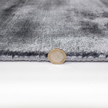 Tapis design en viscose Cairo Silver par Luxmi Tapis design en viscose Cairo Silver par Luxmi