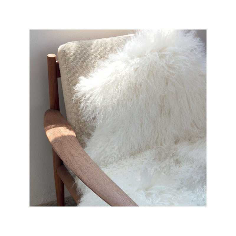 Tapis contemporain BAATOR fausse fourrure chèvre mongole