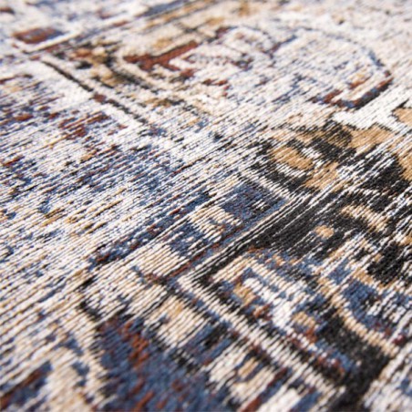 Tapis de salon new vintage Antiquarian Heriz bleu marine par Louis De Poortere Tapis de salon new vintage Antiquarian Heriz bleu marine par Louis De Poortere