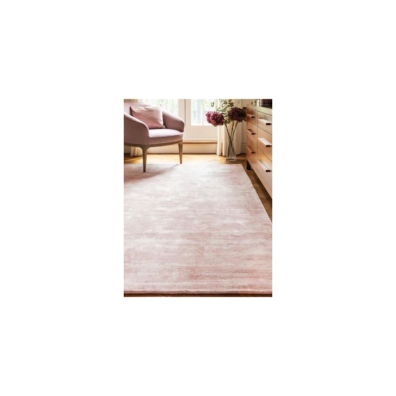 Tapis salle à manger rectangulaire rose par Jospeh Lebon