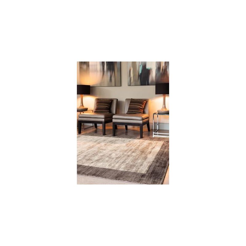 Tapis de salle à manger couleur chocolat Notre-Dame par Joseph Lebon