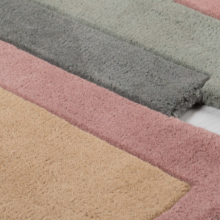 Tapis de salon moderne dans les tons pastels Tapis de salon moderne dans les tons pastels