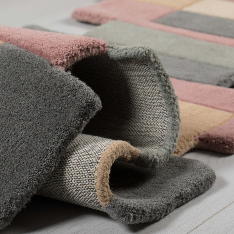 Tapis en laine couleurs pastels 