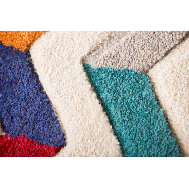 Tapis en fibres synthétiques multicolore