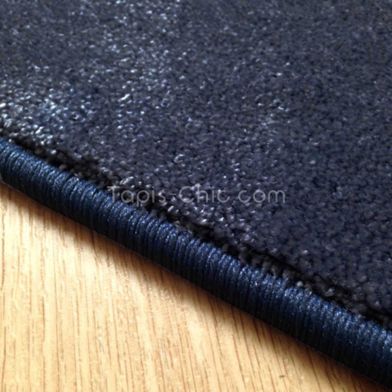 Tapis sur mesure Bleu Marine gamme Lyrica par Vorwerk surjet