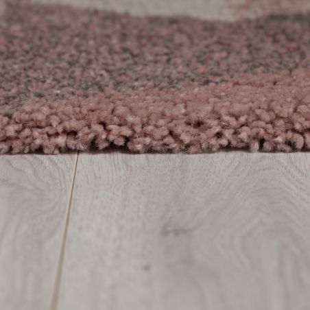 Tapis Design Géométrique Rose Dakari Nuru Tapis Design Géométrique Rose Dakari Nuru