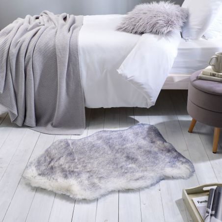 Tapis effet fourrure de renard Copenhagen gris argent Tapis effet fourrure de renard Copenhagen gris argent