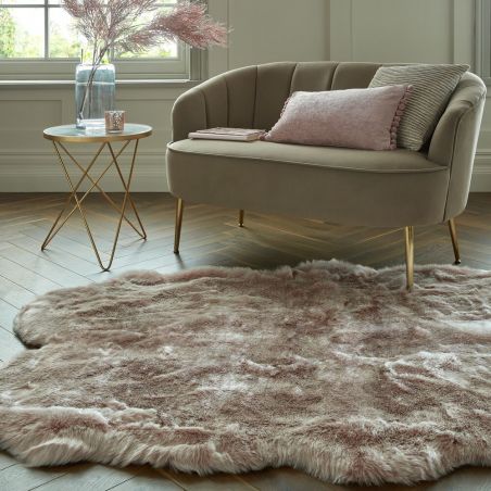 Tapis effet fourrure de renard Copenhagen rose poudré Tapis effet fourrure de renard Copenhagen rose poudré