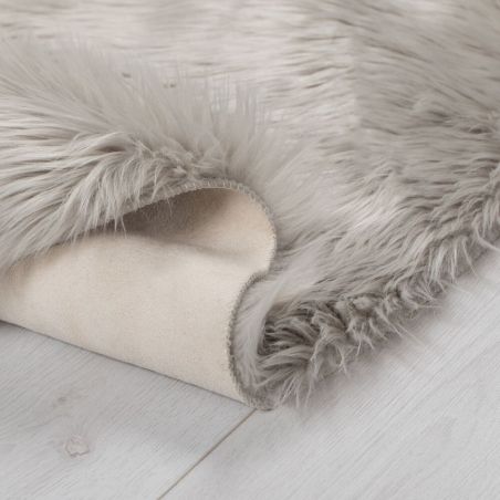 Tapis effet peau de mouton en acrylique Sheepskin gris Tapis effet peau de mouton en acrylique Sheepskin gris