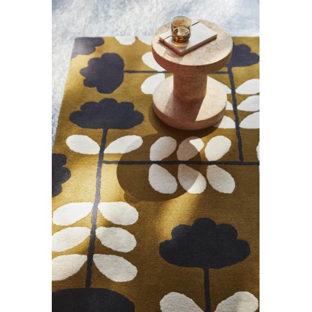 Tapis design en laine tufté main moutarde Cut Stem Dijon Tapis design en laine tufté main moutarde Cut Stem Dijon