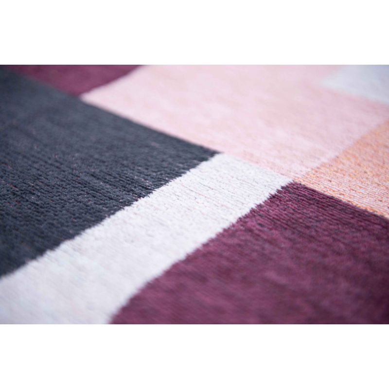 Tapis de salle à manger style art deco en polyester Module rose Rohe