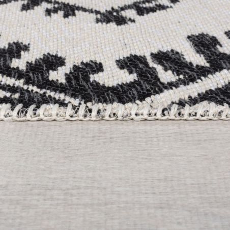 Tapis en coton recyclé Alix blanc et noir motifs losanges ethniques moderne berbere Tapis en coton recyclé Alix blanc et noir motifs losanges ethniques moderne berbere