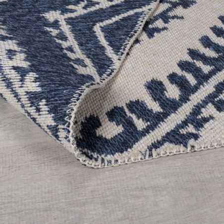 Tapis en coton recyclé Alix blanc et marine motifs losange ethniques Tapis en coton recyclé Alix blanc et marine motifs losange ethniques