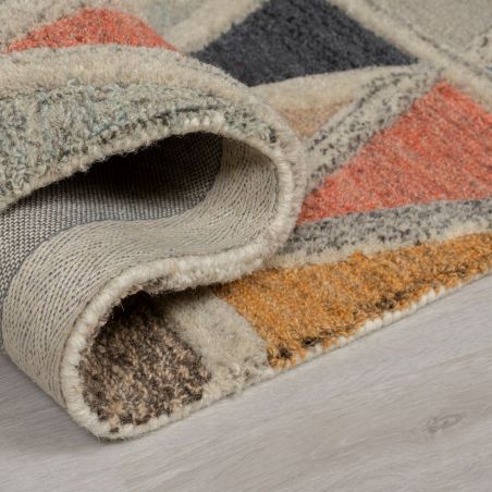 Dessous du tapis Dessous du tapis