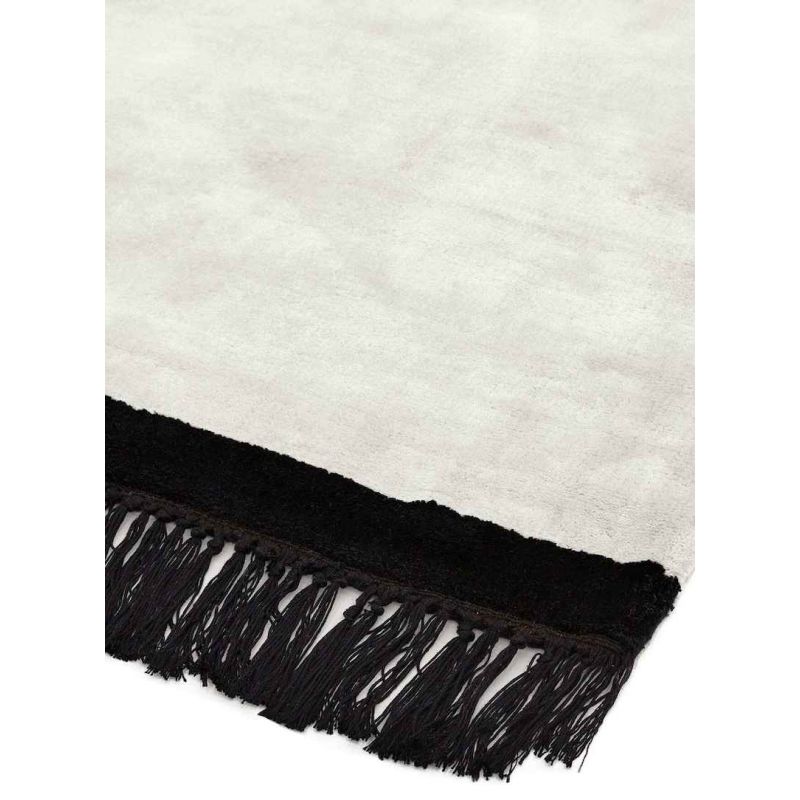 Tapis de salon original en viscose tissé main crème avec franges noires Mekong