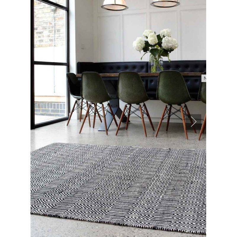 Tapis de qualité tissé main en laine motifs Graphiques Noir et Blanc