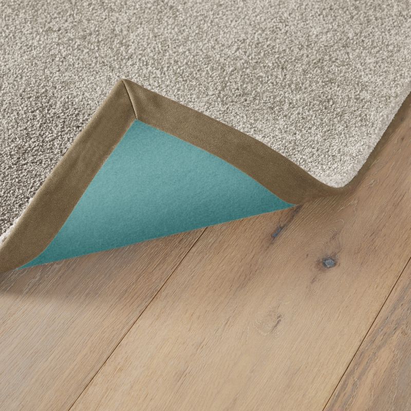 Tapis sur-mesure écoresponsable Lilaea gris perle