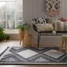 Tapis doux motifs berbères gris et blanc Zaid ambiance