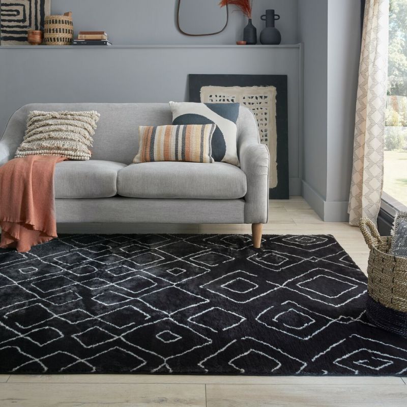 Tapis motifs losanges berbere noir Imran