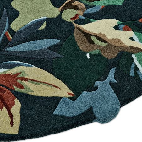 Tapis rond en laine forme organique feuillage débordant vert Robin's wood Tapis rond en laine forme organique feuillage débordant vert Robin's wood