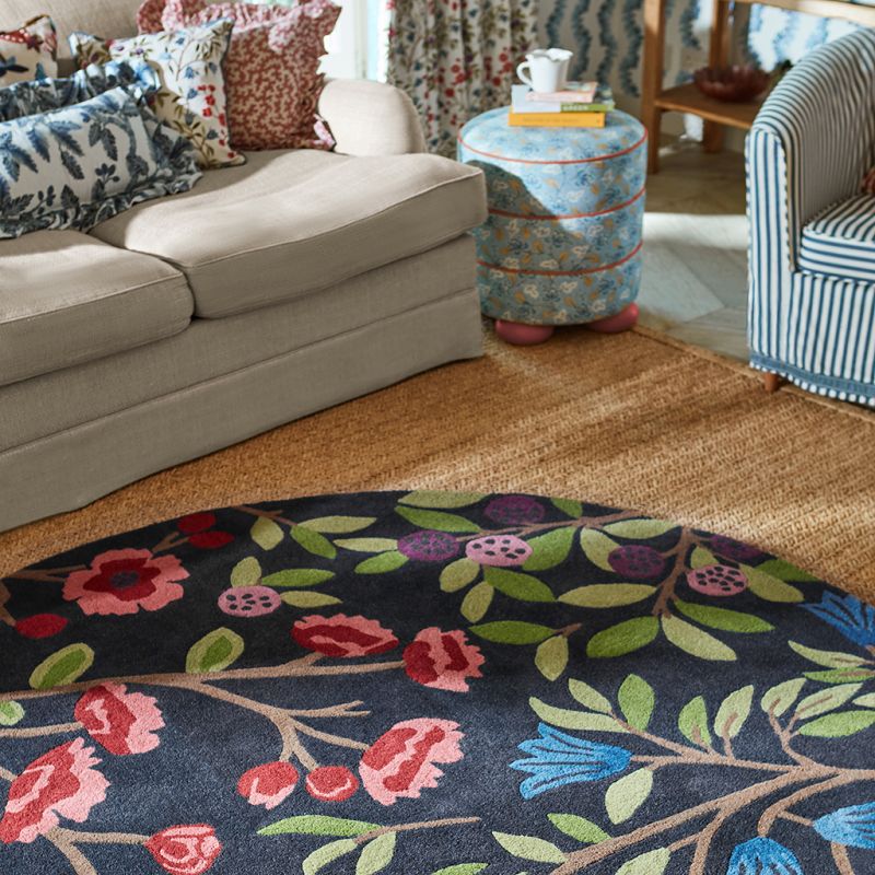 Tapis rond haut de gamme fleuri en pure laine San Foraging Indigo