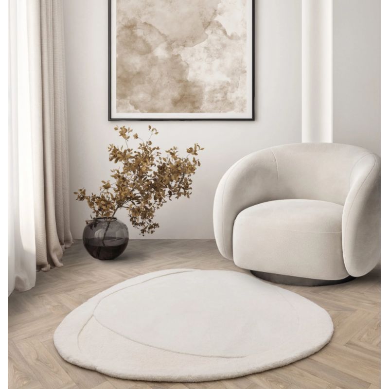 Tapis forme organique en laine de Nouvelle Zelande Blanc cassé Organia Ridge ambiance salon