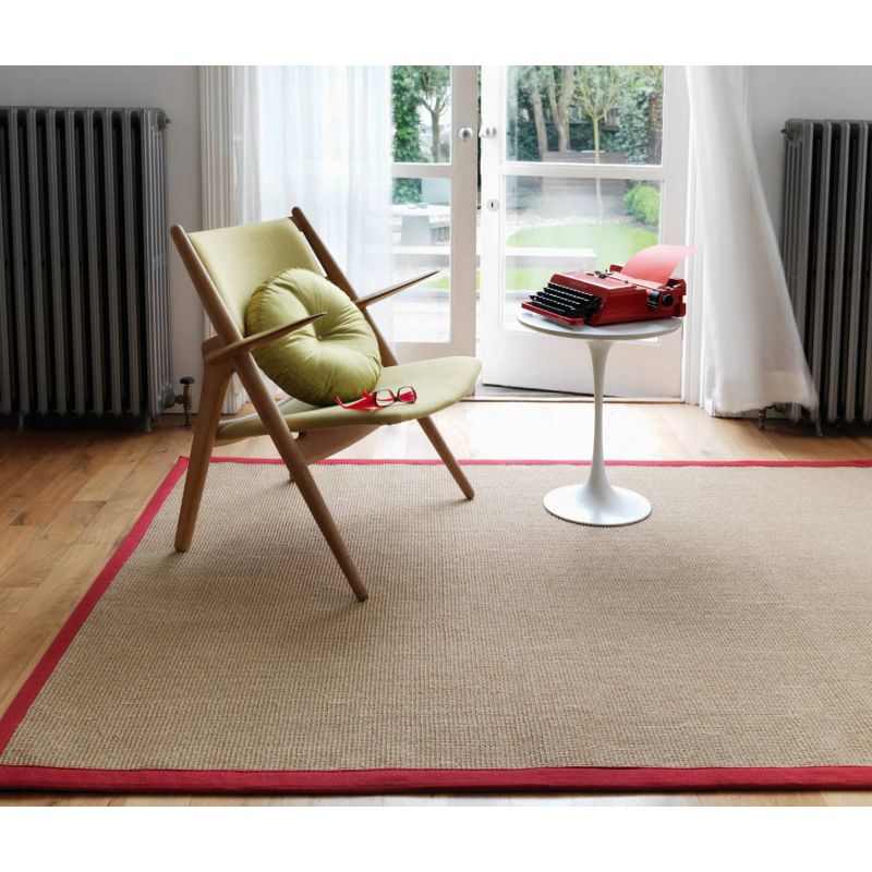 Tapis en sisal beige bordure rouge Sarcelle