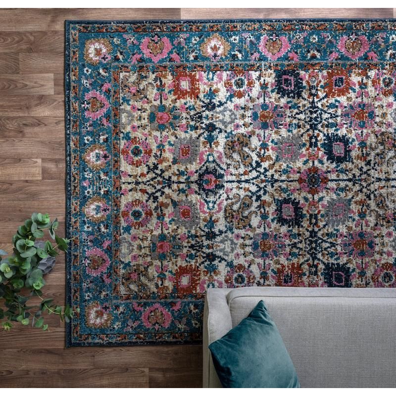 Tapis de salon motifs persans Sarab Zenobia