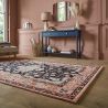 Tapis en laine fleuri bleu et rouge Blossom salon